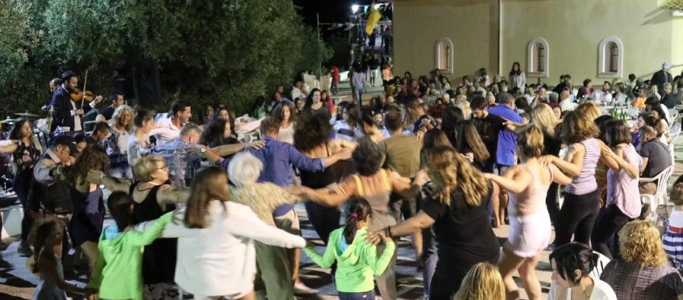 Εύβοια: Μεγάλο πανηγύρι με πάνω από 2000 άτομα (βίντεο)